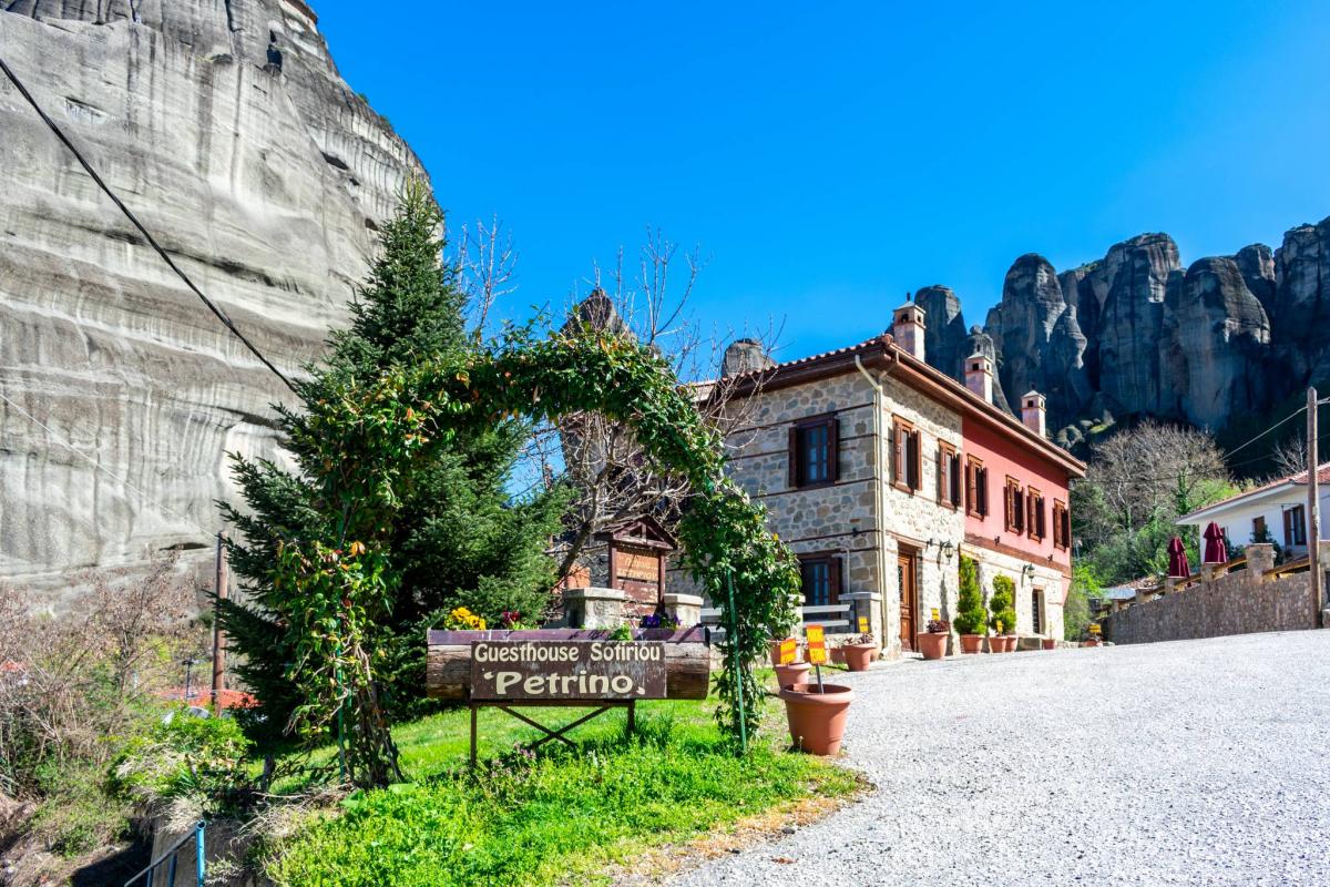 Guesthouse Sotiriou - exterior